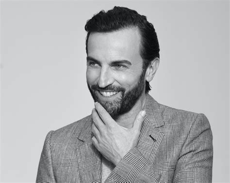 Nicolas Ghesquière novom fantastičnom, fluidnom kolekcijom .